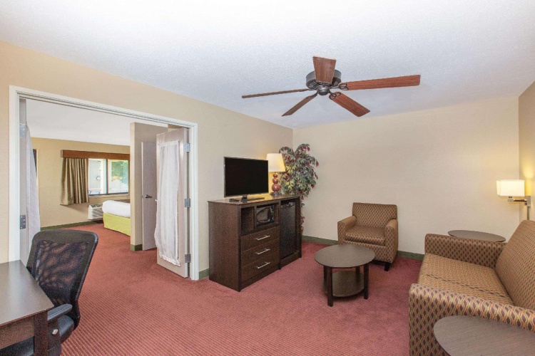 1 Bedroom Superior Double Suite