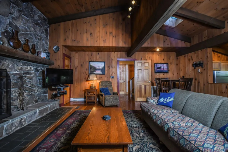 Oakleaf Lodge Holiday Home