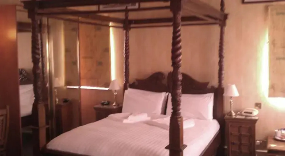 Best Western Peacock