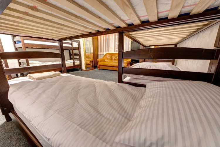 Dikat Hostel