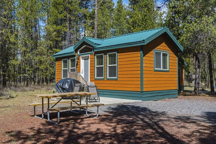 2 Bedrooms Cottage