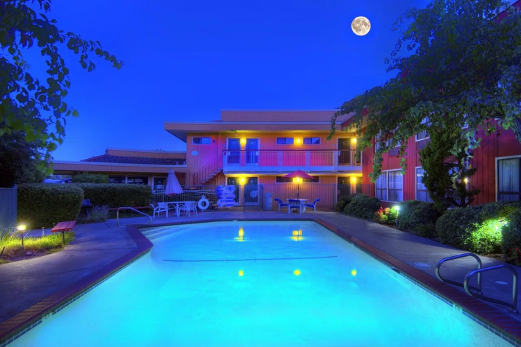 County Inn photo 16