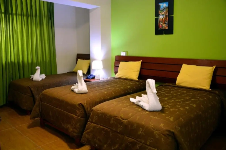 Standard Triple room