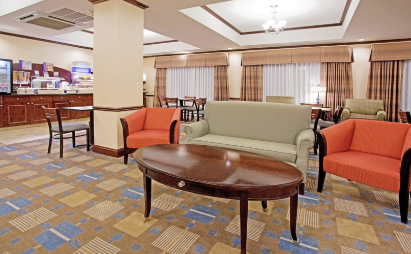 Holiday Inn Express & Suites Buffalo by IHG