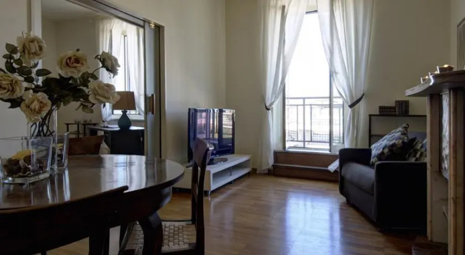 Cola Di Rienzo Halldis Apartment