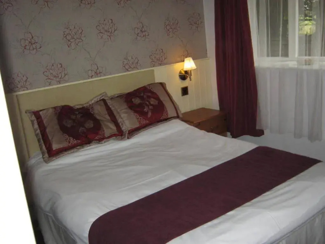Red Lion Hotel