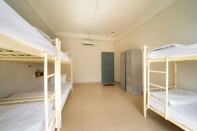 Bed Station Hostel & Pool Bar Hoi An