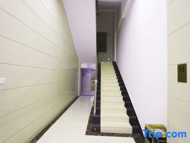 Yuquan Business Hotel