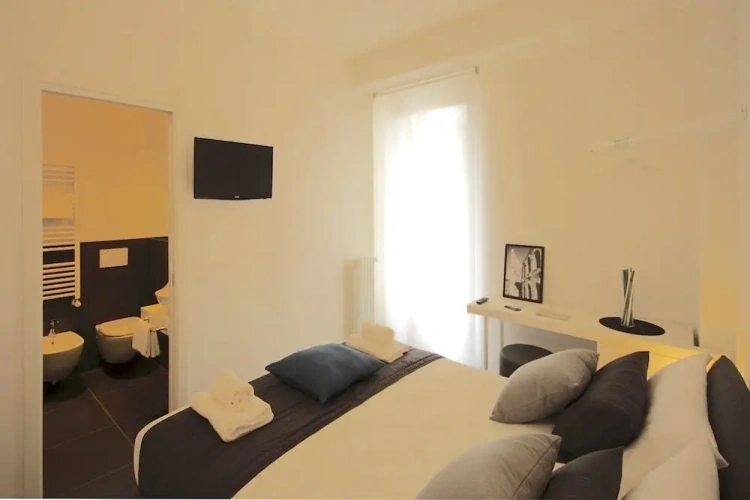 Economy room