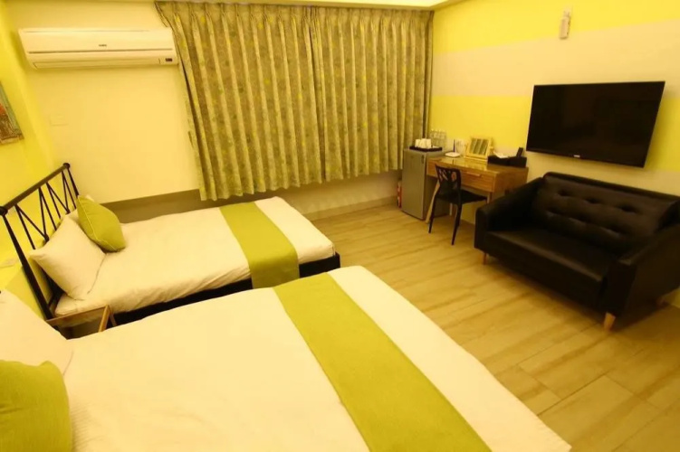Happyday Guesthouse
