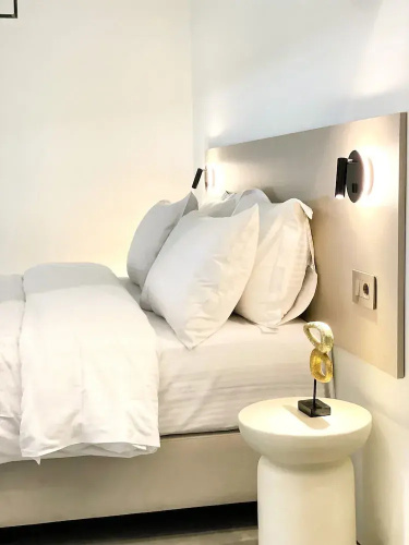 THE NIXON Suite and Apartments Hotel
