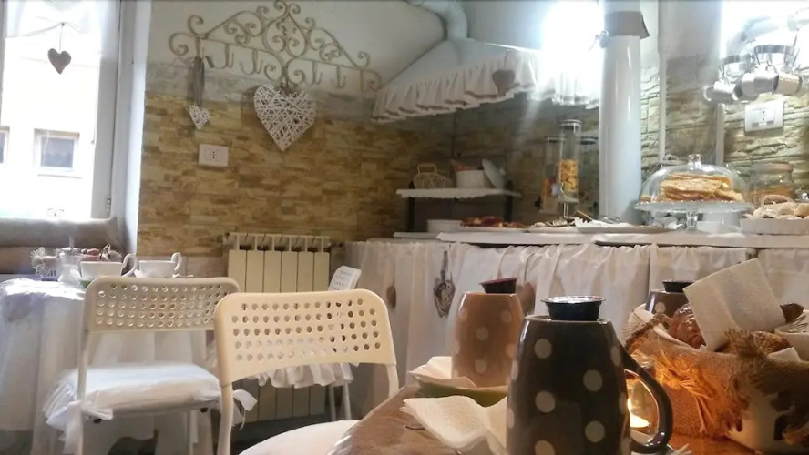 Lunartista Bed & Breakfast