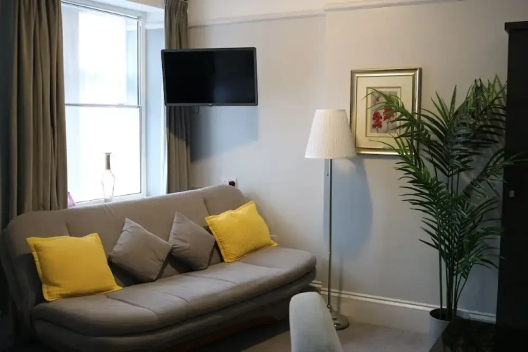 Standard Quadruple Family room