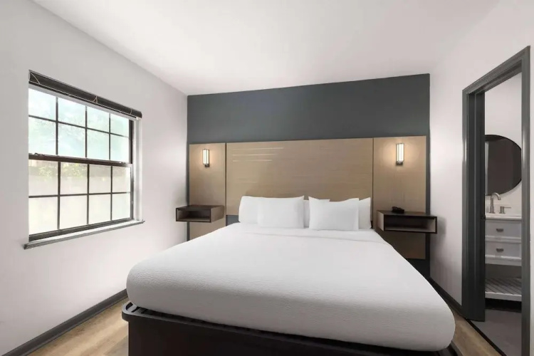 Ramada by Wyndham Studio Suites Dothan