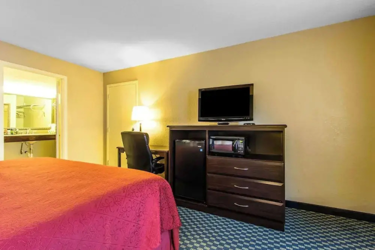Quality Inn