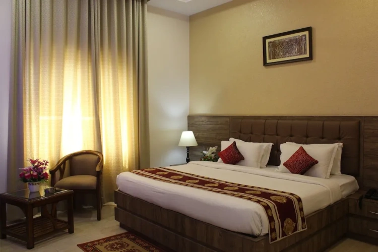 Luxury Double room with city view