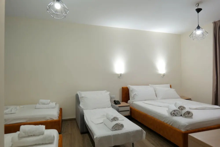 Hotel Triumf Shengjin