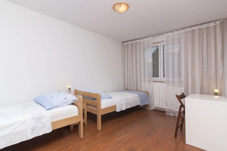 Apartments Levan Ceja