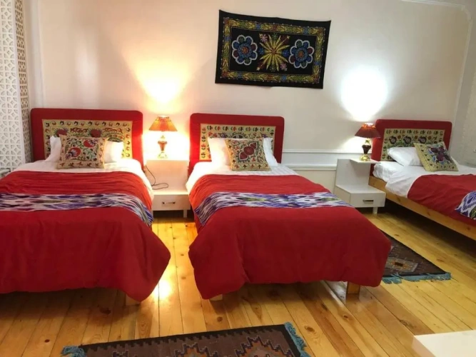 Standard Triple room