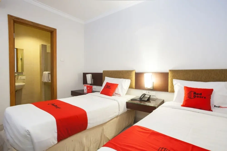 Standard Twin room