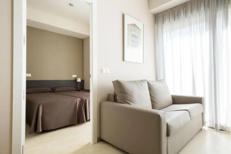 Comfort Triple Studio
