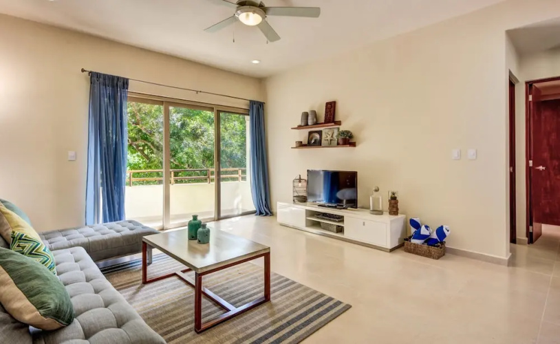 Anam 1 bedroom apartment with balcony sleeps 3