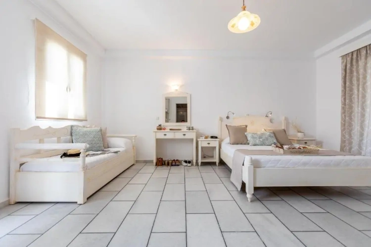 Deluxe Quadruple room