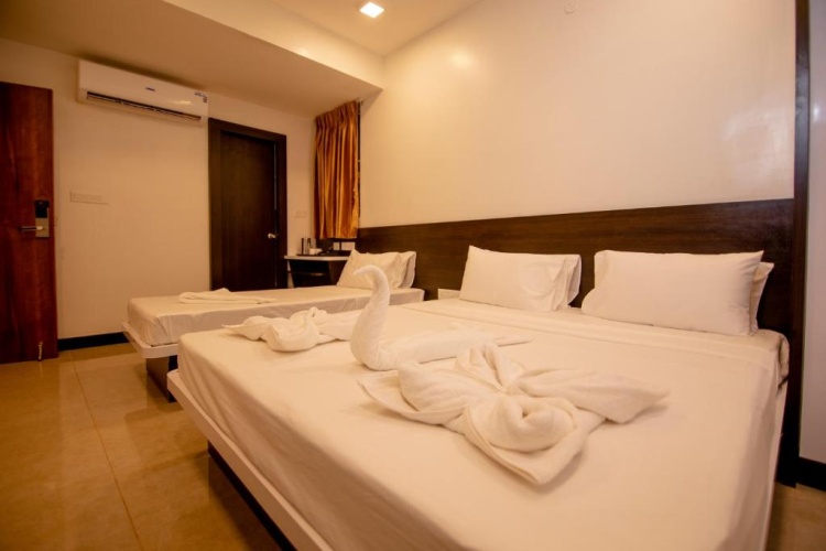Standard Quadruple Duplex room