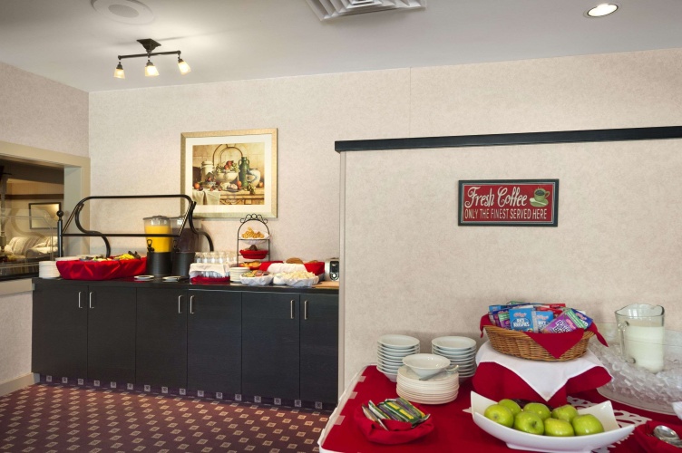 Ramada By Wyndham Trenton photo 10