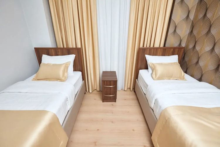 Tarabya Suit