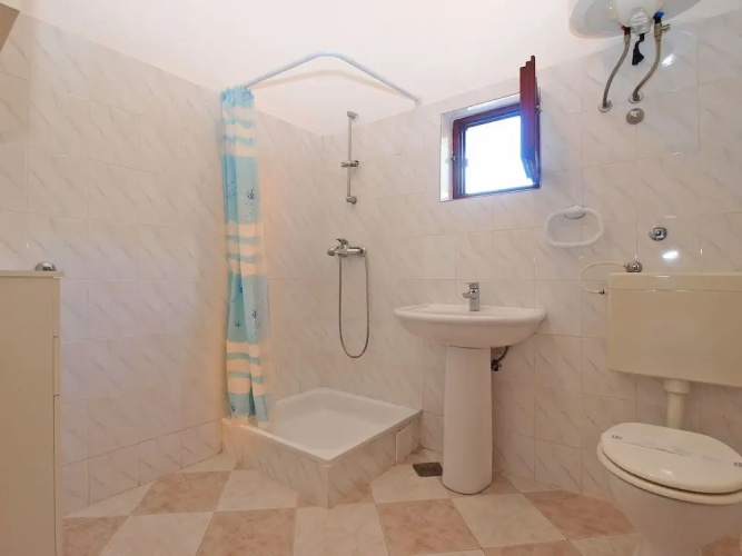 Apartment 539