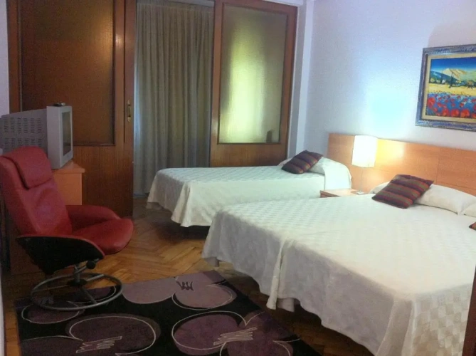 Standard Triple room