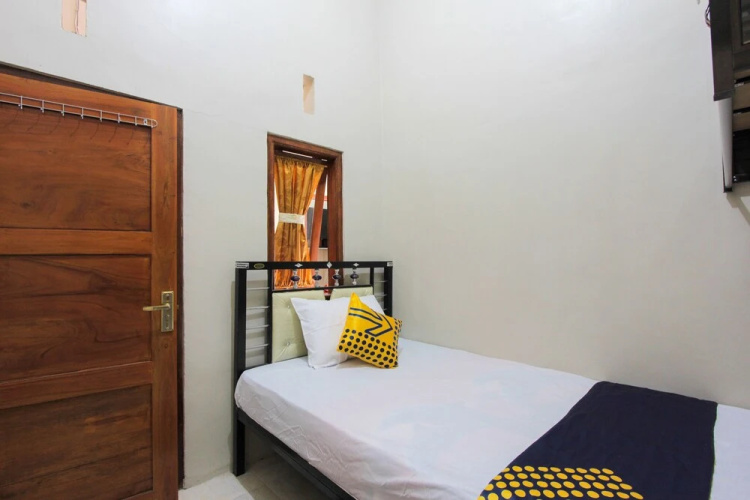 Spot On 2210 Hifana Residence