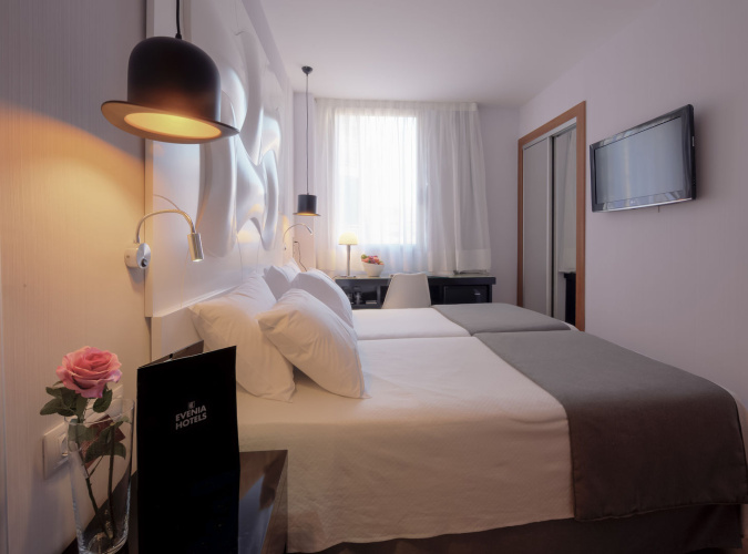 Evenia Rocafort photo 30