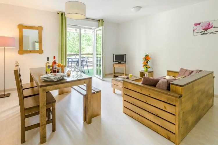 2 Bedrooms Duplex Apartment