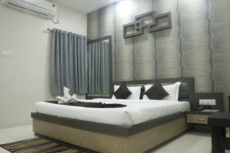 Hotel Grand Royal
