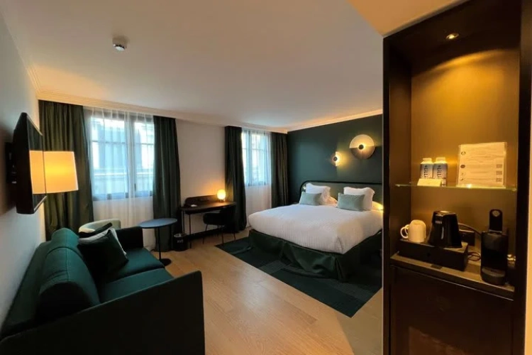 Double Suite
