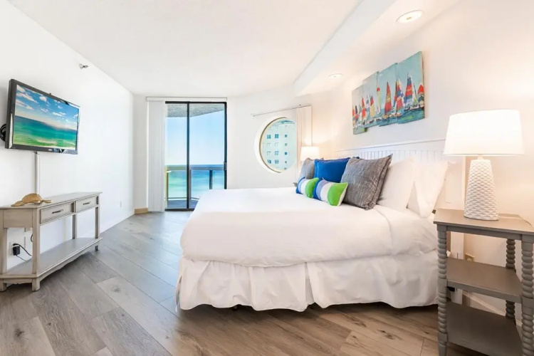 Surfside 704 2BR 2BA flr 7 8