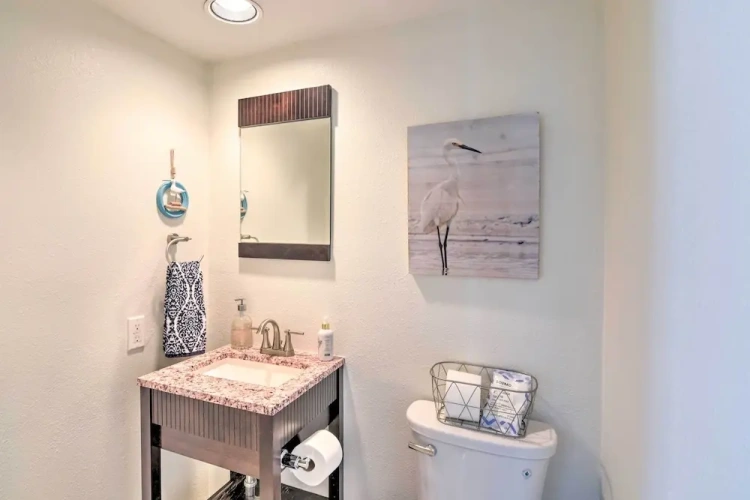 3 Bedrooms Cottage with balcony