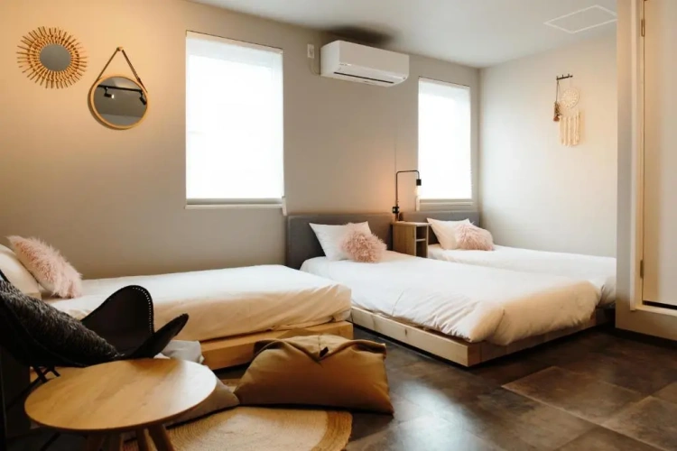 Standard Triple room