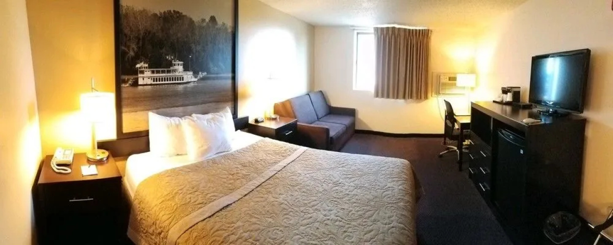 Super 8 Clear Lake