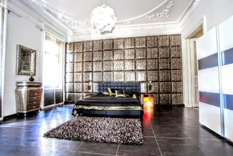 Luxury Penthouse Apartment