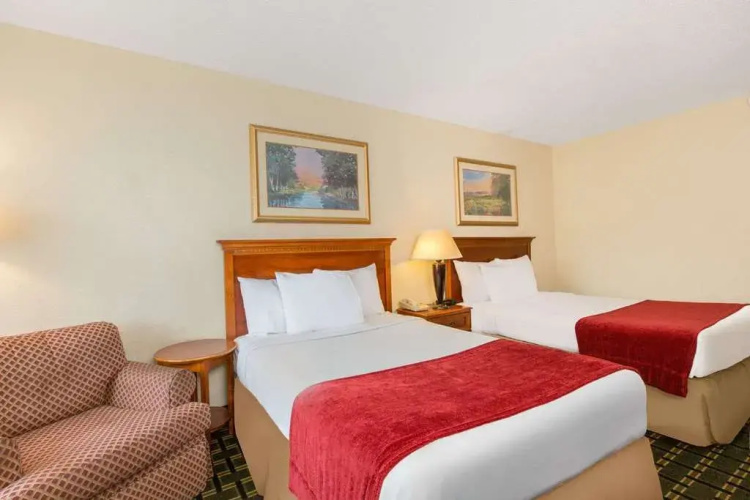 Days Inn Birmingham/Summit Mall