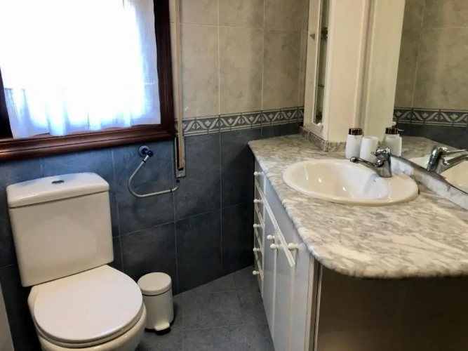 3 Bedrooms Apartment
