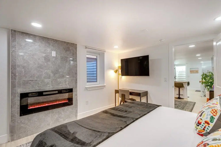 Wash Park Access: Denver Apt w/ Outdoor Dining!