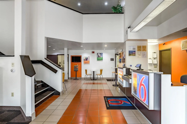 Motel 6 Bozeman, MT