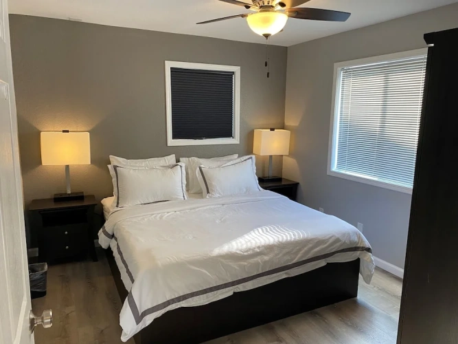 2 Bedrooms Deluxe Suite with balcony