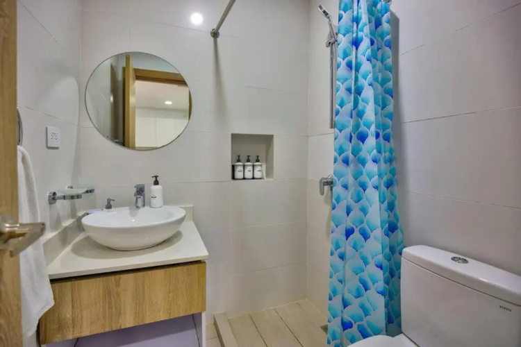 New 1 Bedroom with Beach access & Pool - NB302