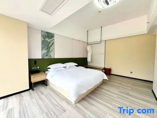 Premier Suite