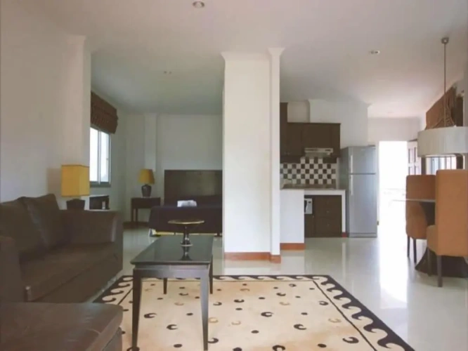 2 Bedrooms Classic Quadruple Apartment with city view